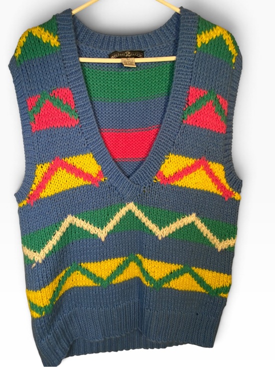 Sweaters - Vintage Oversized Colorful V-Neck Sweater Vest!